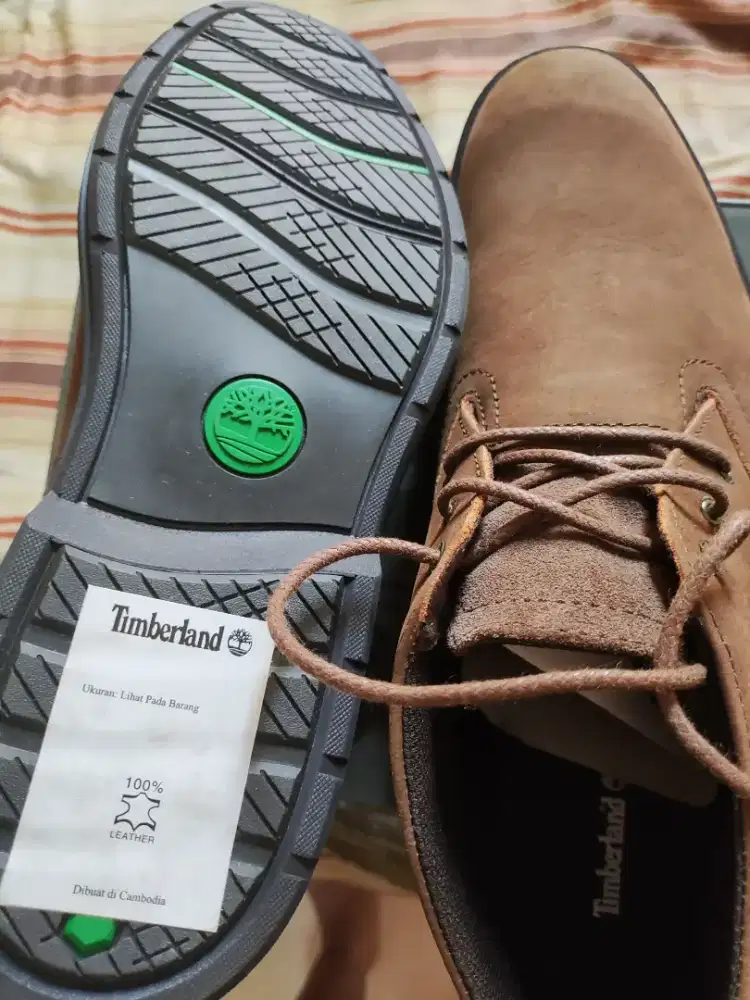 Timberland-Sawyer Lane Leather Waterproof Chukka Boots 'Brown'