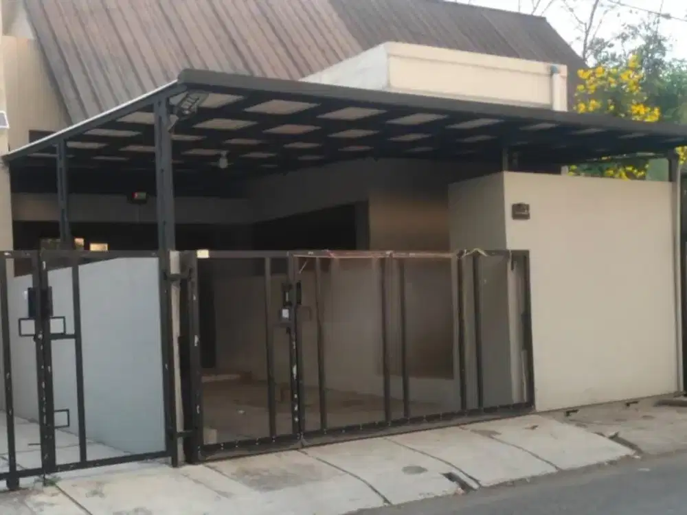 DISEWAKAN RUMAH BARU (SEMI FURNISH) DI KOMPLEK BUAHBATU LOGAM MARGACINTA KOTA BANDUNG