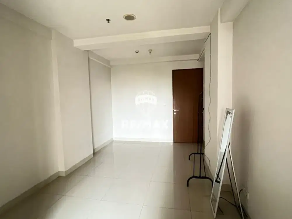 Disewakan Studio Bebas Desain Oak Tower B- Lantai Rendah, View Kolam Renang, Hadap Utara Pulo Gadung