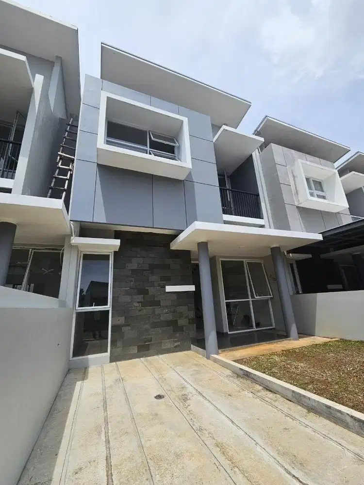 Rumah Mewah Mepet Jaksel
