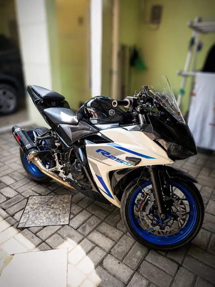 YAMAHA R25 2016 MULUS TERAWAT SIAP PAKAI