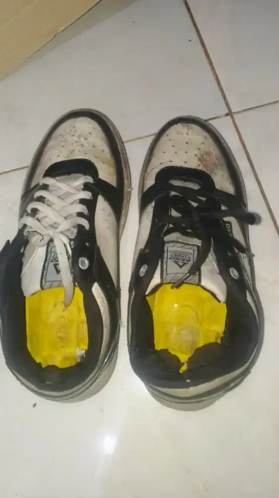 misi mau jual sepatu Aero ukura 42 msh bagus sdh d sol lok priok jakut