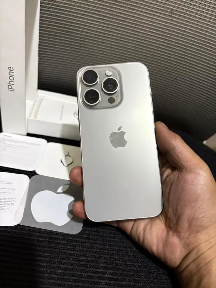 Iphone 15 pro 128GB fullset garansi eks ibox  resmi