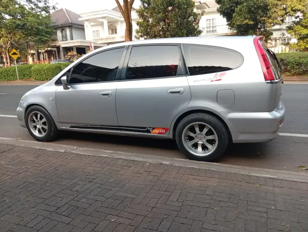 Honda Stream 2003 Bensin
