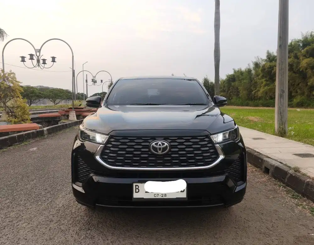 Toyota Innova Zenix G CVT bensin AT 2023 2024 KM 40rb service record