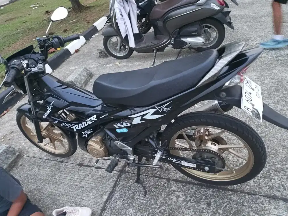 Di jual suzuki satria pemakaian rumah