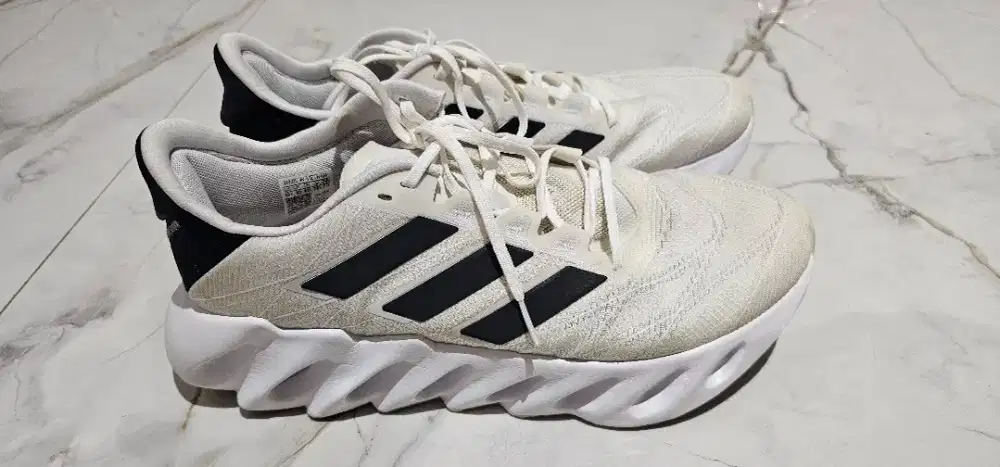 For sale Sepatu sneakres Adidas Switch FWD 2 fullset ORIGINAL 100%