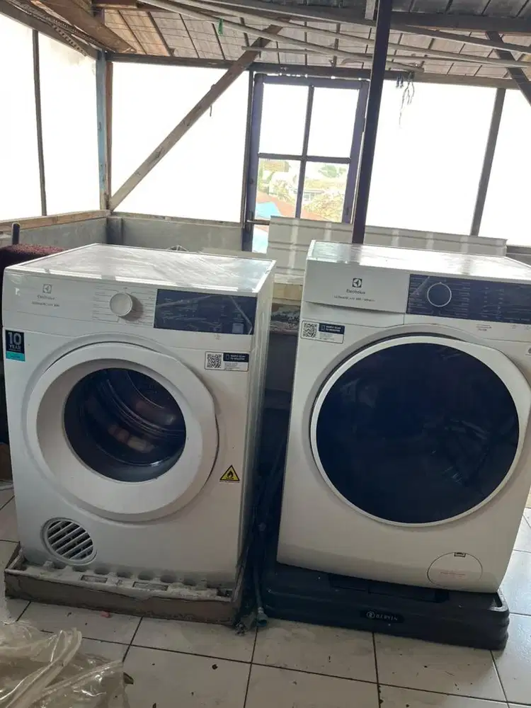 Mesin cuci ELECTROLUX