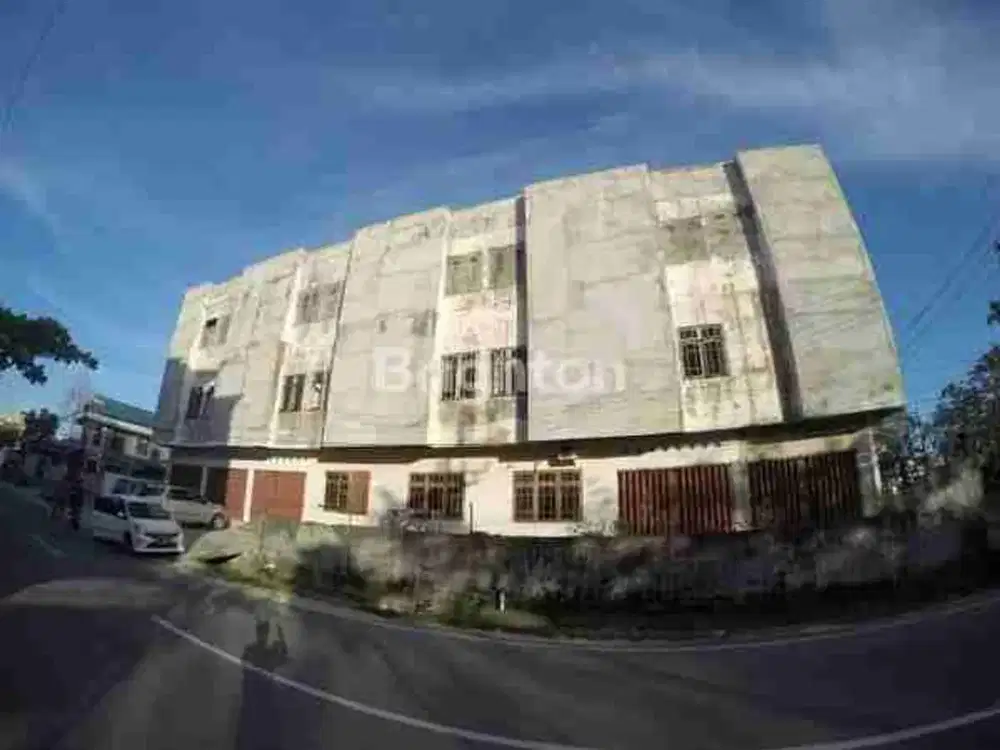 Ruko 3 Lantai Setengah Jadi di Tarakan