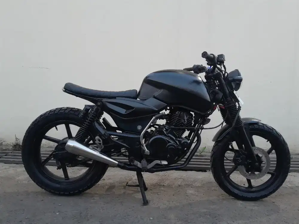 Custom Scrambler pulsar 180 cc siap gas ban Maxxis Tebal body MULUS