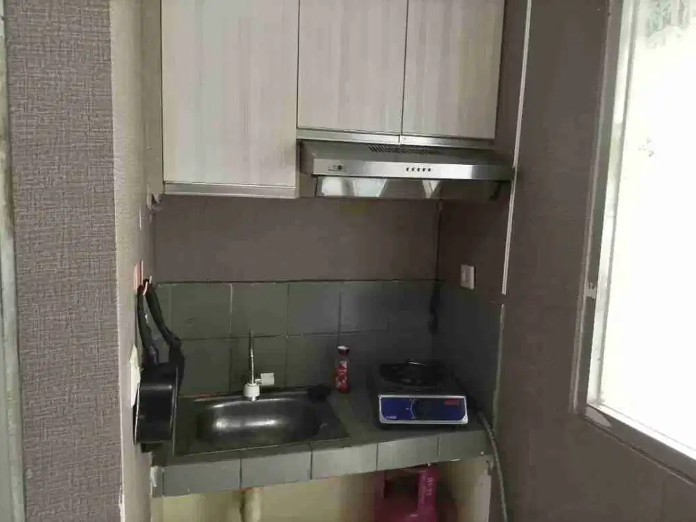 Apartemen Menteng Square disewakan tahunan 1 BR termurah semi furnished