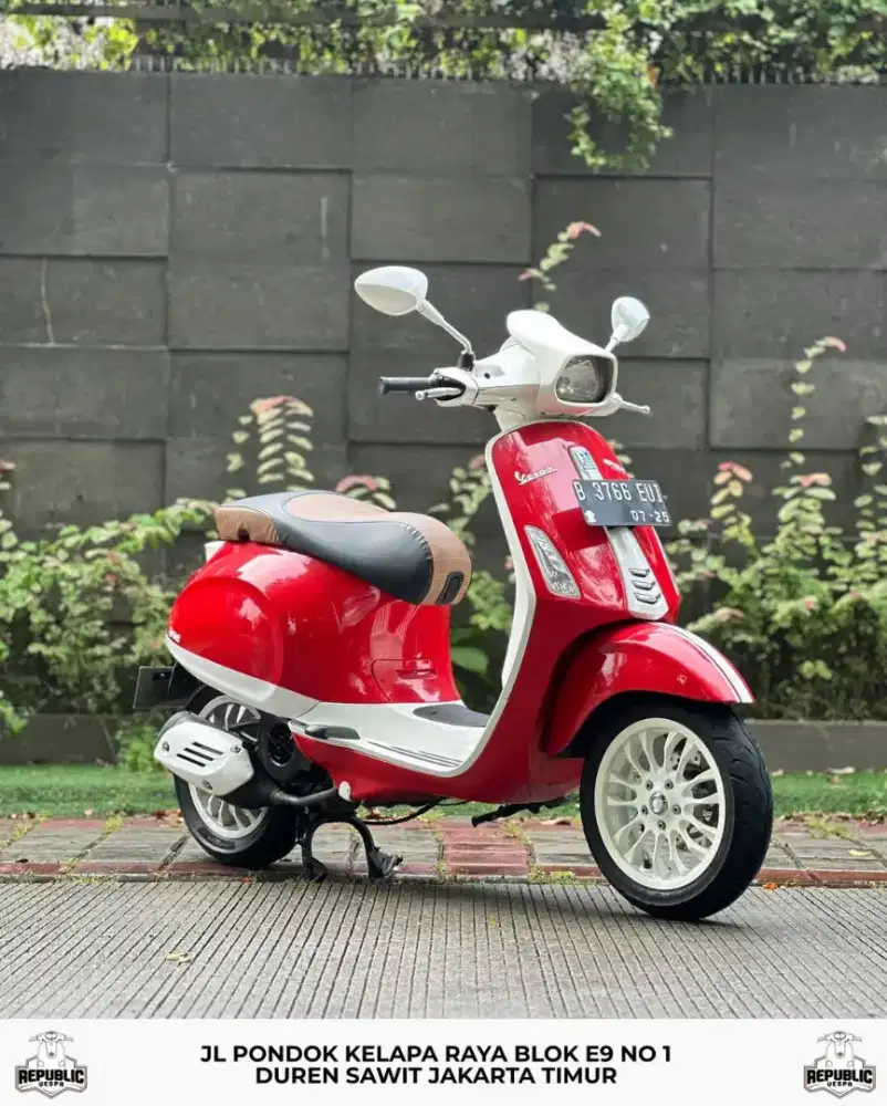 JUAL PIAGGIO VESPA SPRINT 150 3V TH 2014 PERCECT CONDITION