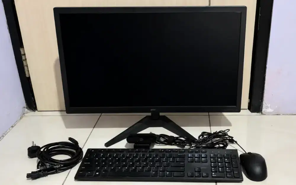 MONITOR SONIC 24 INCH + KEYBOARD + MOUSE + WEBCAM