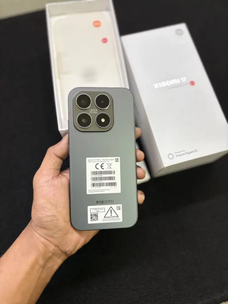 Xiaomi 17 12/512GB Garansi Panjang