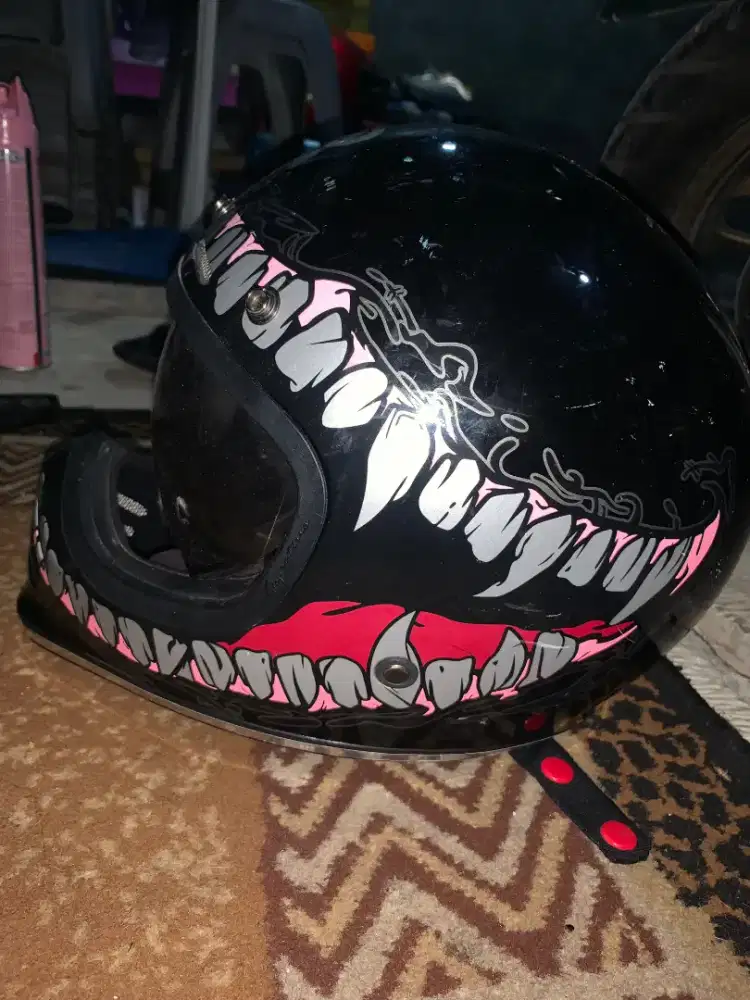 Helm JPX SIGNATURE VENOM LIMITED EDITION