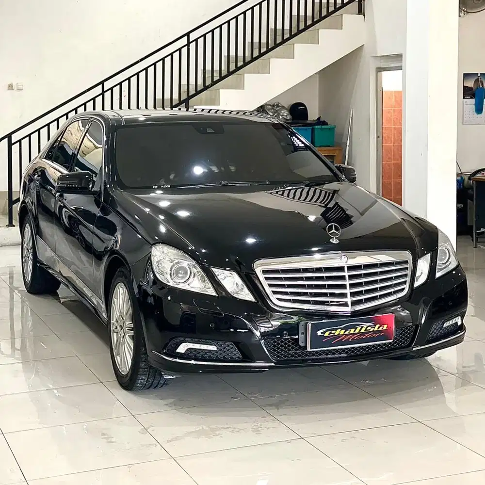 MERCEDES-BENZ W212 E300 ELEGANCE SUNROOF PANORAMIC TAHUN 2009