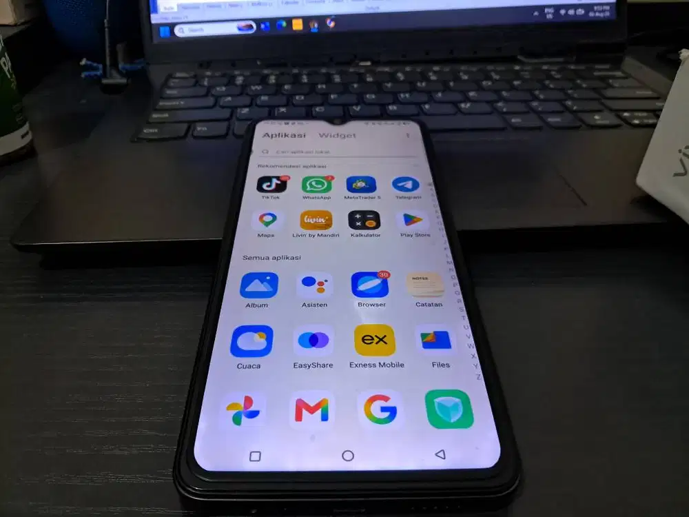 Handphone Vivo Y27s RAM 8GB/128GB
