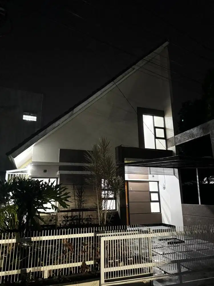 Dijual Rumah 2 Lantai SHM Dekat POLBAN UPI – Griya Amanda 2