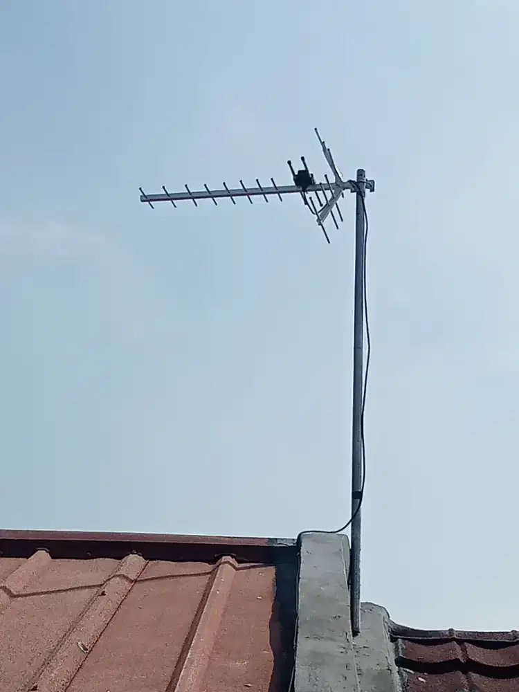 AHLI PASANG ANTENA