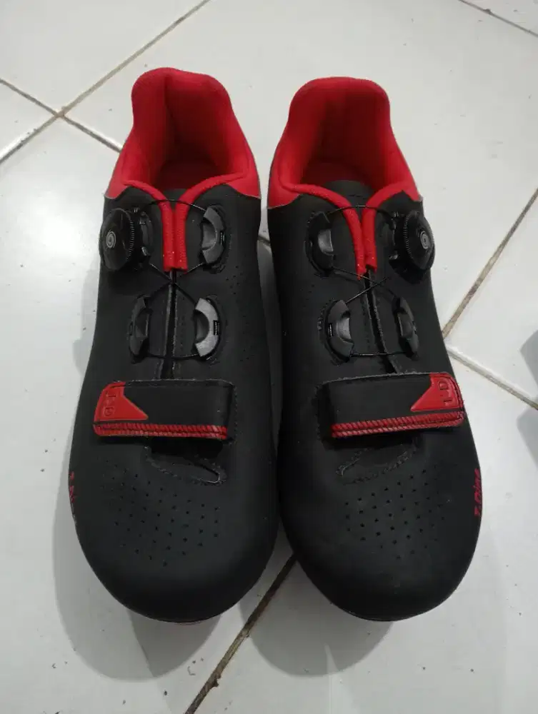 Sepatu sepeda roadbike t-ding