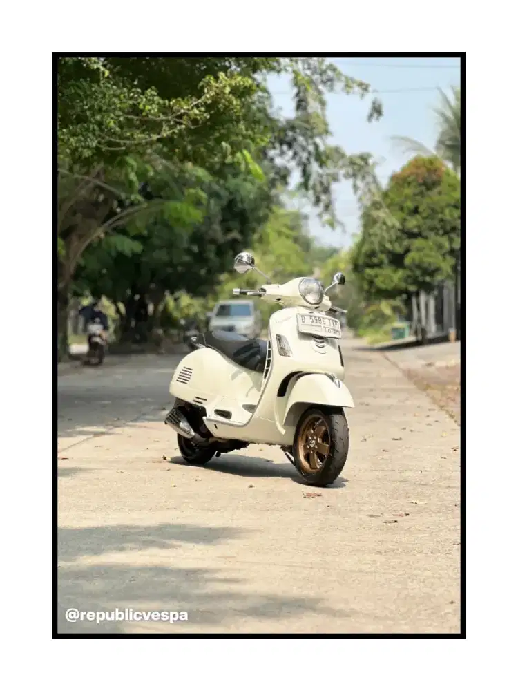 DIJUAL PAGGIO VESPA GTS 150 3V TAHUN 2014 PERFECT CONDITION
