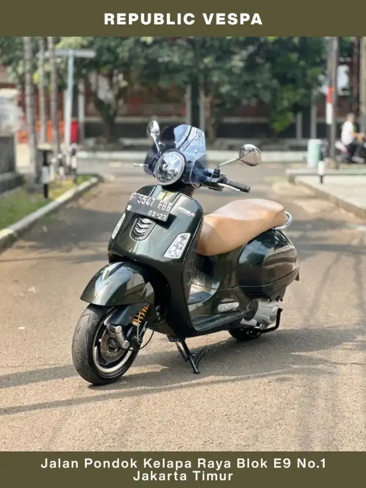DIJUAL PIAGGIO VESPA GTS 150 3V TAHUN 2016 PERFECT CONDITION