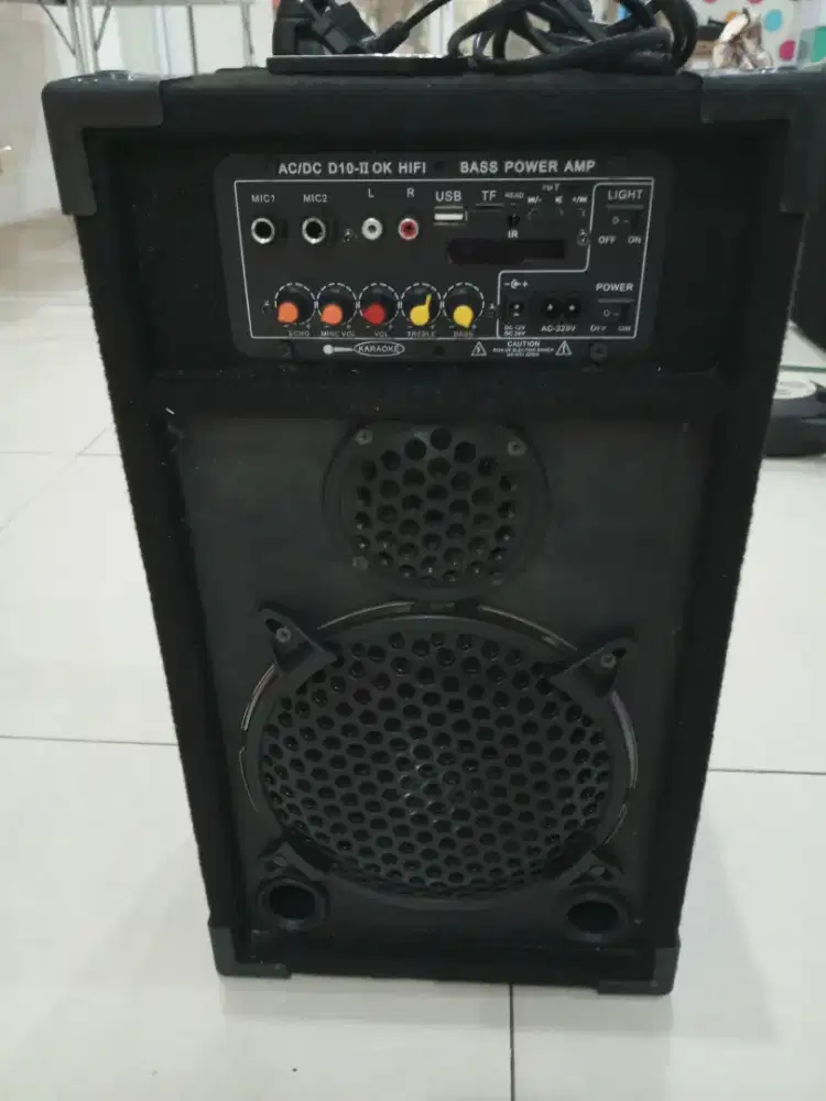 Speaker aktif 8 inch Bluetooth Radio Aux  Remote bisa karaoke custom
