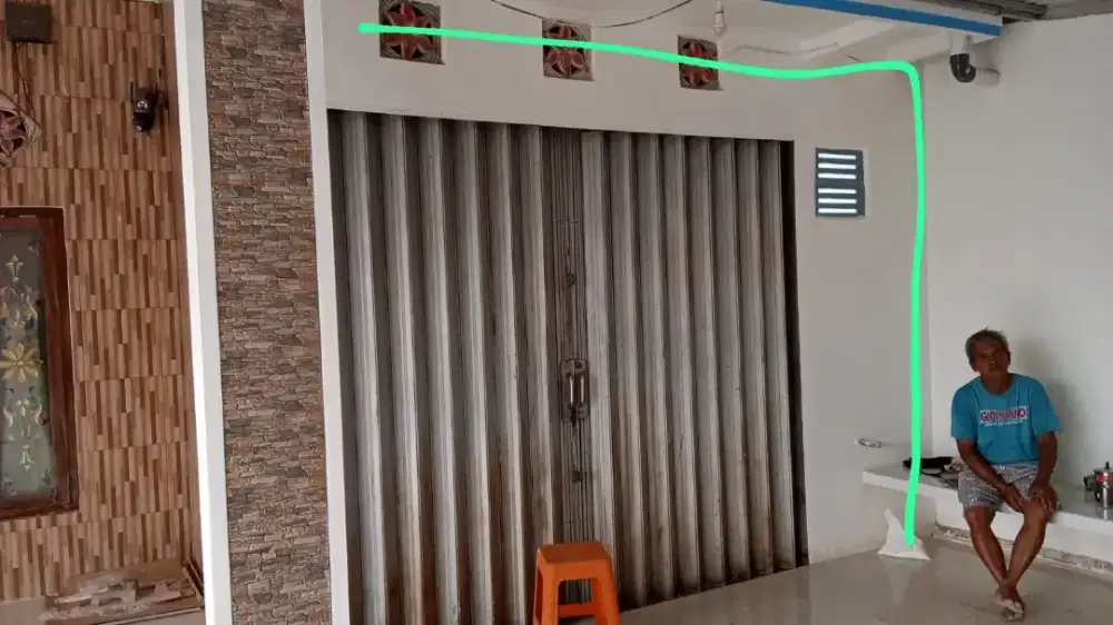 Pintu Garasi Omega (Preloved - Kondisi Sangat Bagus)
