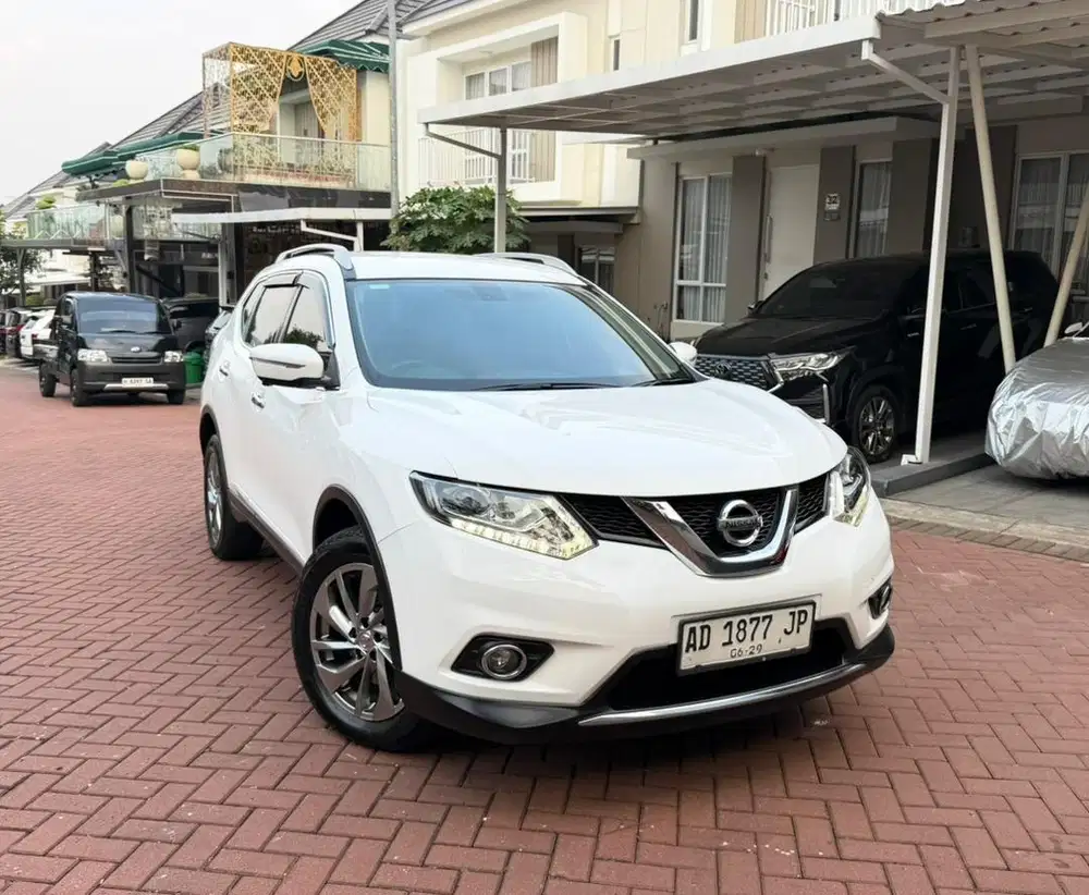 Xtrail XT 2.5 Matic Putih LOW KM FULL ORI ! ANTIK