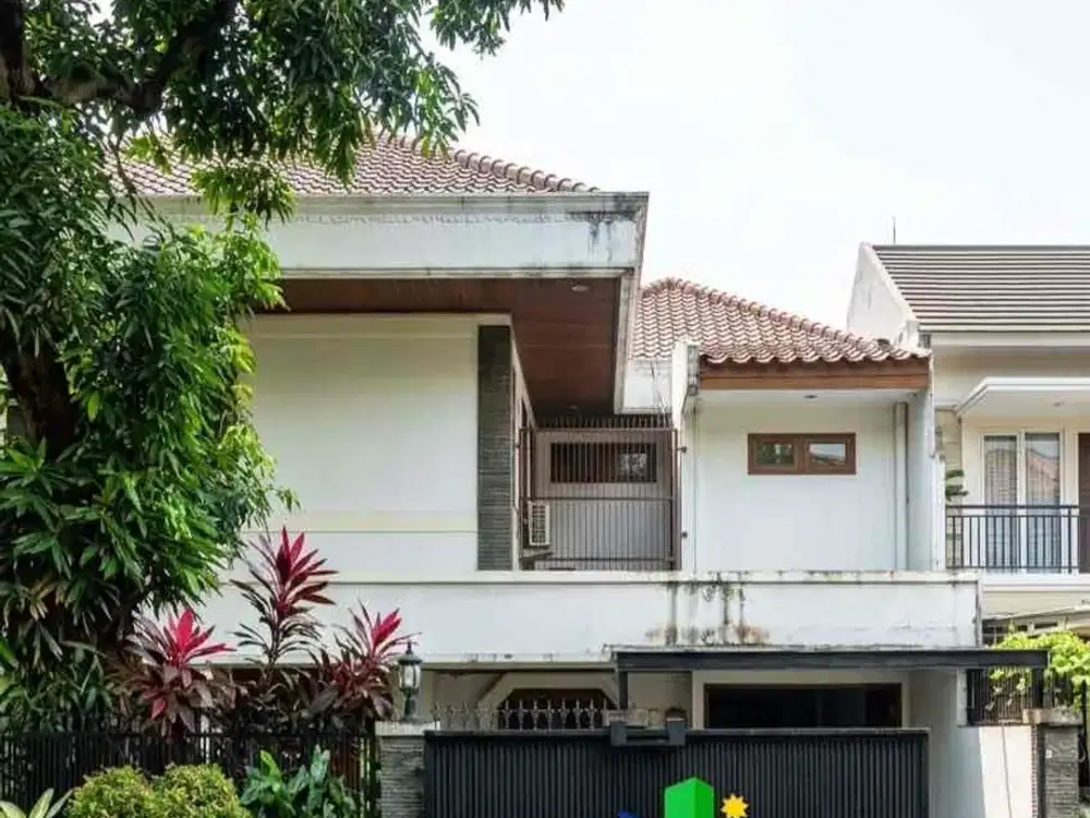 RARE LISTING! Rumah Mewah Dukuh Patra Kuningan LT 440 m² | Private Pool | SHM | Harga Nego