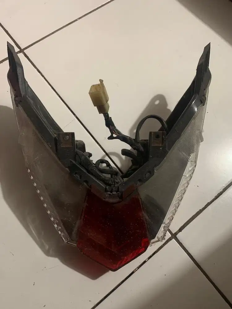 Lampu Depan/Stoplamp Ori AHM Vario 125 Bekas Mulus
