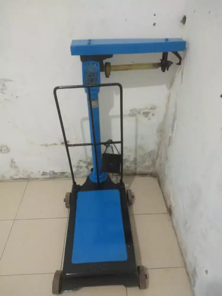 Timbangan duduk /baskil 300kg