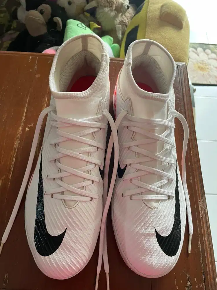 Sepatu Futsal Nike Merkurial