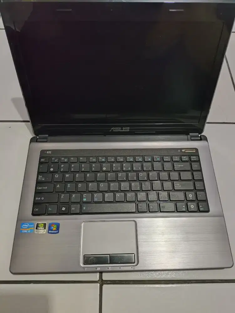 Laptop asus A43s
Intel core i3
Nvidia Geforce Gt540m