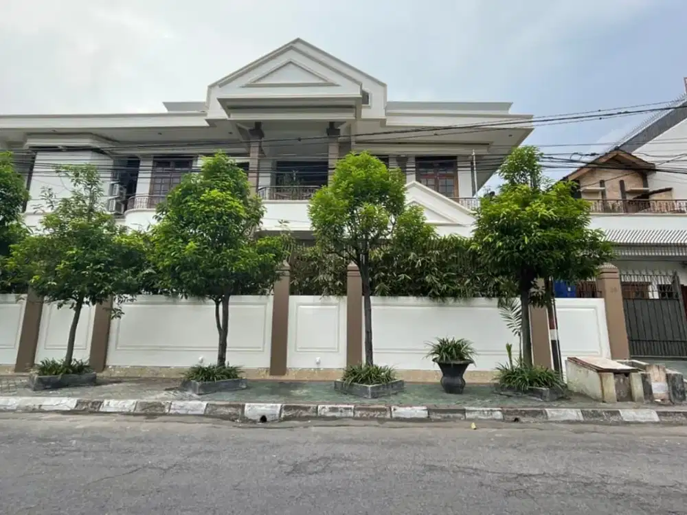 Rumah Komersial Nginden Intan Raya
