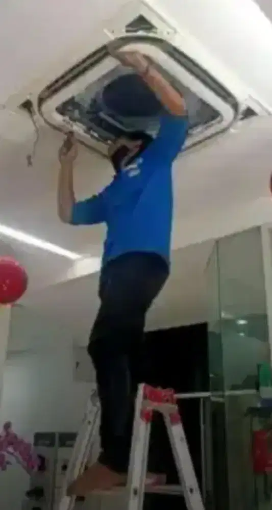 Servis kulkas mesin cuci kompa air servis AC bongkar pasang AC