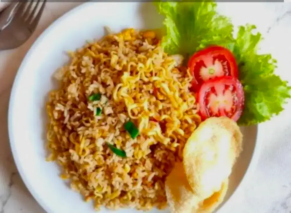 Dibutuhkan Tenaga Untuk Outlet Fried Chicken Dan Nasi Goreng