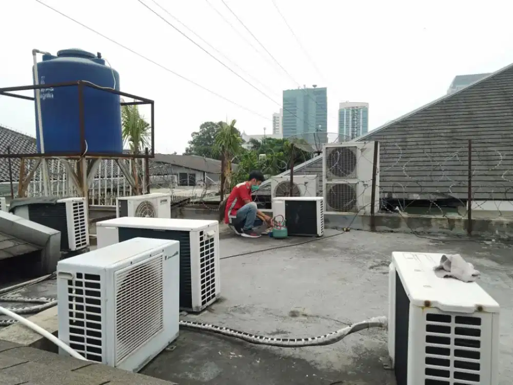 Service Ac,Kulkas,Pompa Air,Mesin Cuci dan Bongkar Pasang AC.