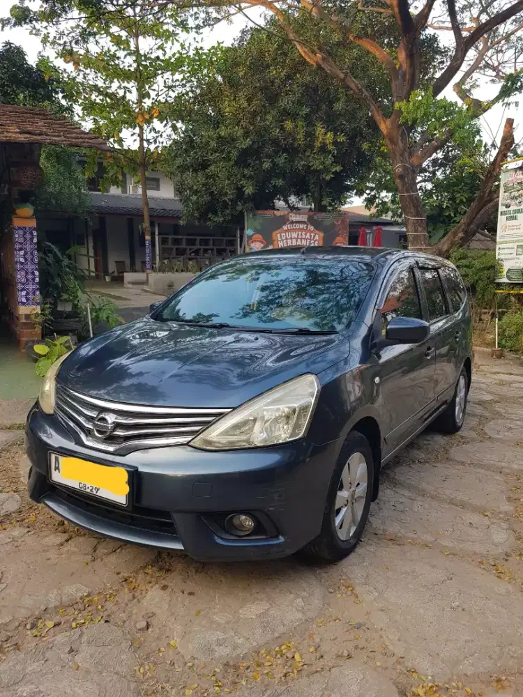 Nissan Grand Livina SV 2014 Pajak Hidup