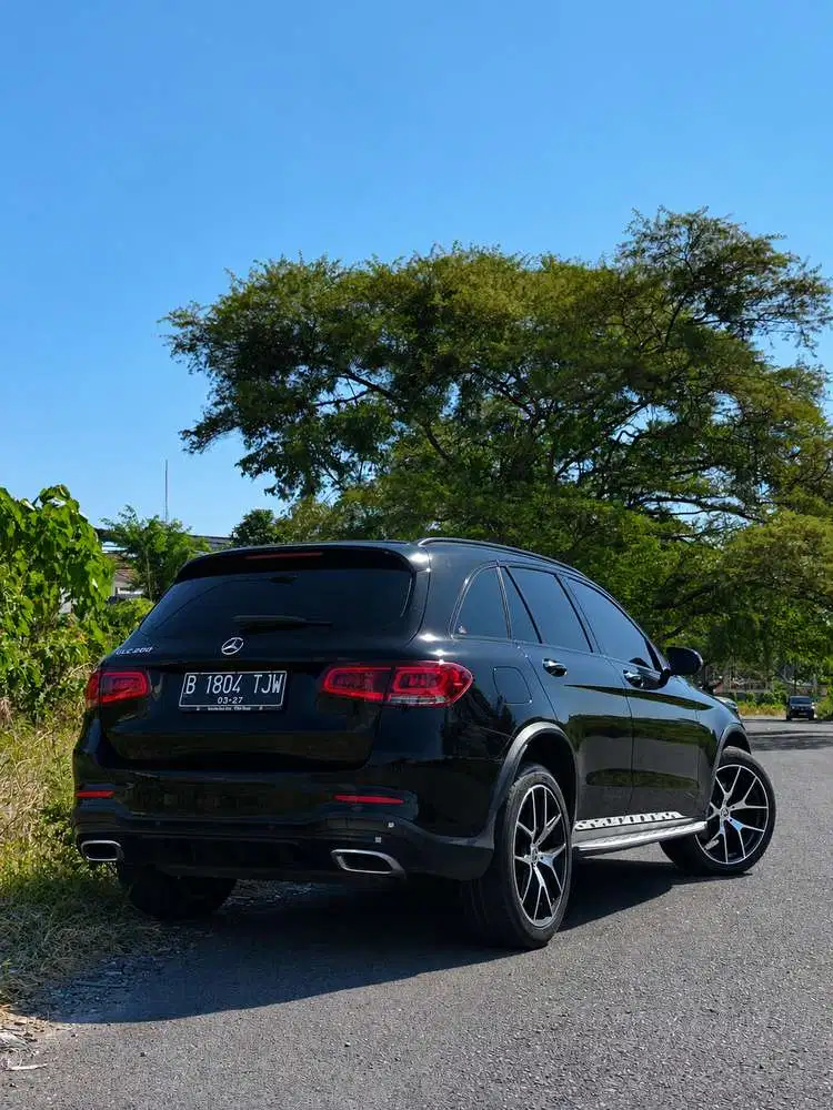 Mercedes-Benz GLC200 2022 Bensin