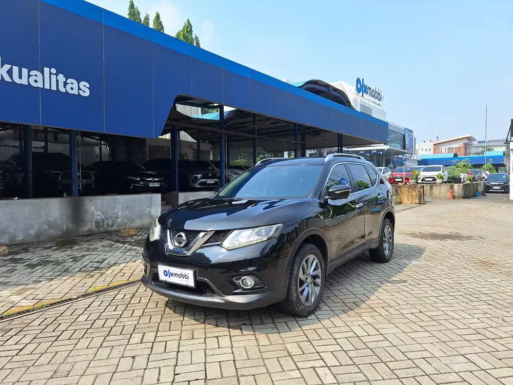 DP 1 JUTA Nissan X-Trail 2.5 Bensin-AT 2015 Hitam CUYEB