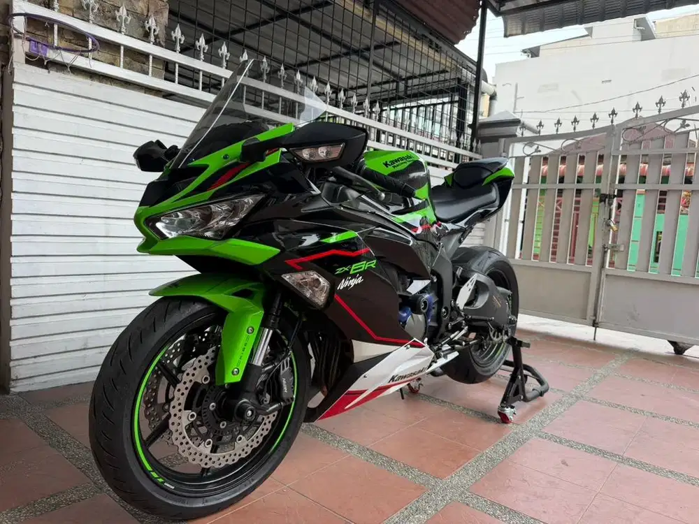 Kawasaki ZX6R (2021)
