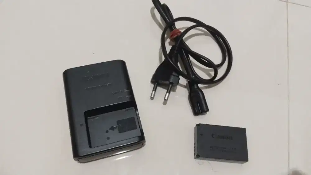 Charger dan batre canon lpe12 original