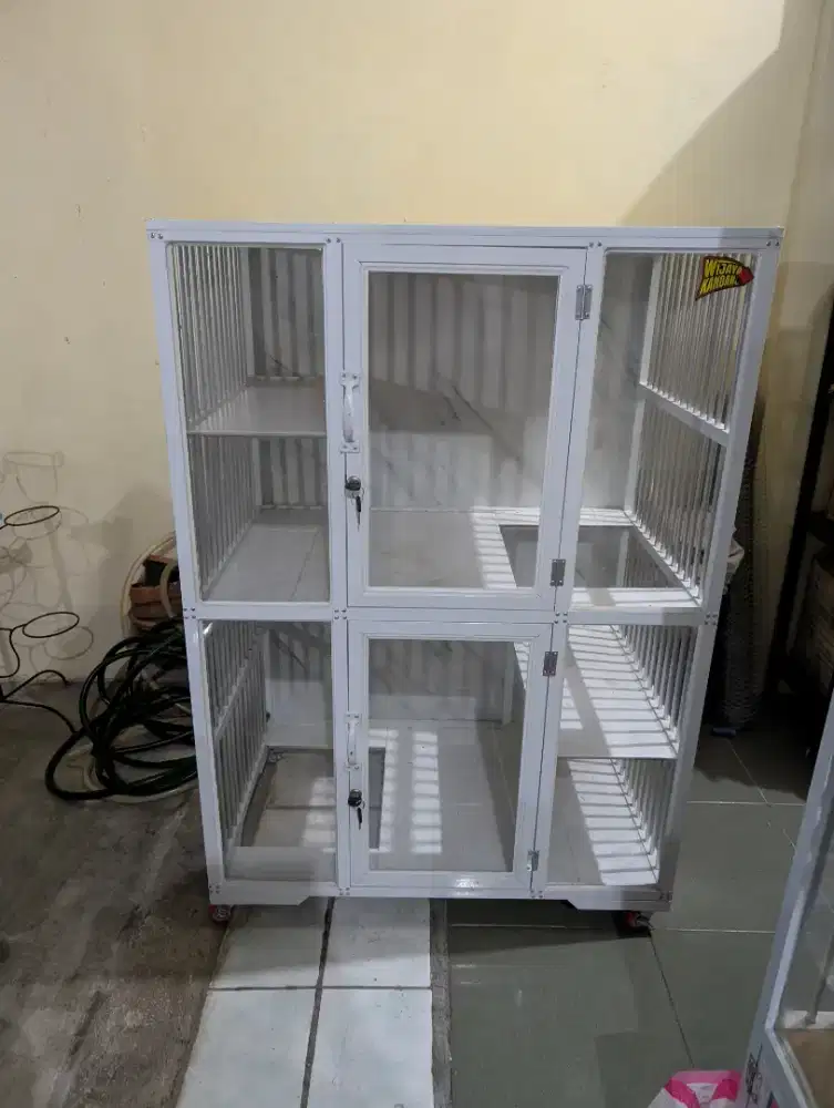 kandang kucing second masih bagus