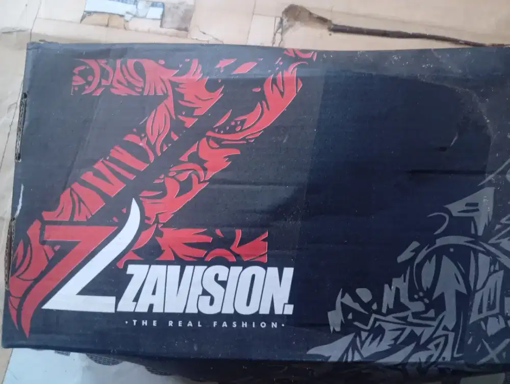 SEPATU SAFETY ZAVISION LIKE NEW