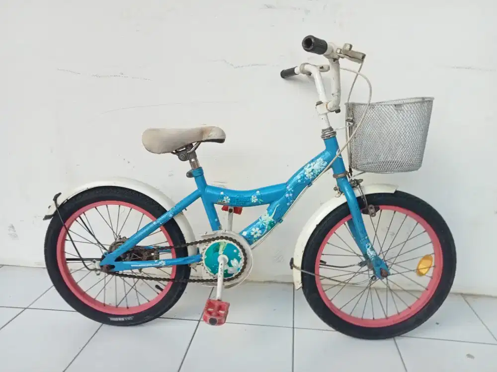 Wimcycle Frozen 18 sepeda anak cewek bekas berkualitas