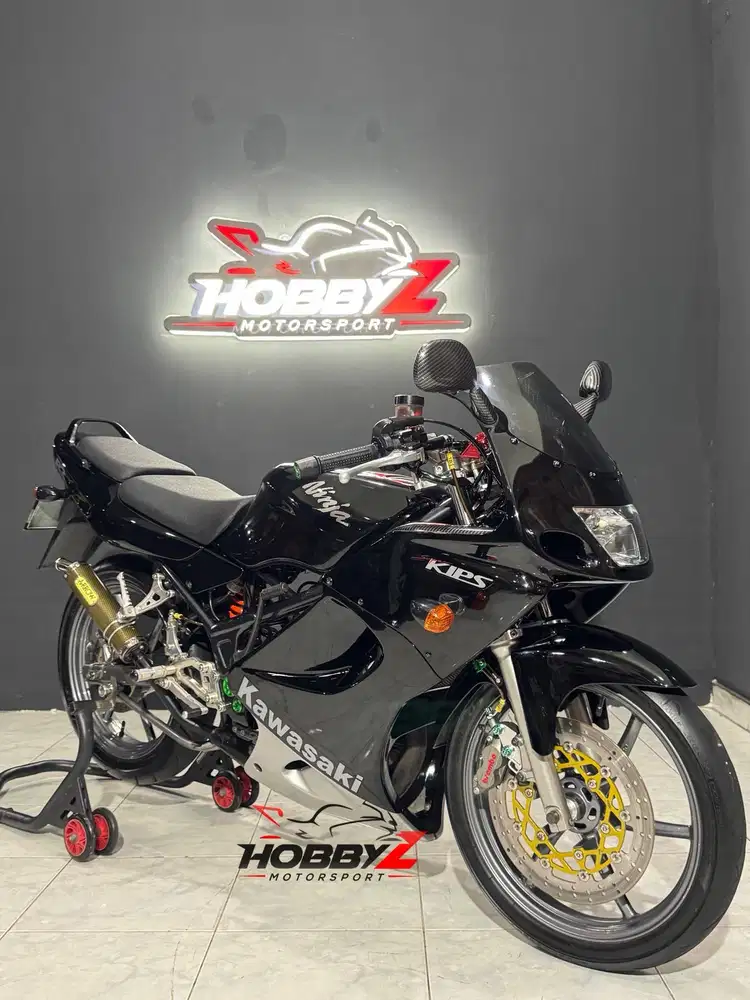Kawasaki ninja 150RR/zx-150RR 2010 black modif hedon istimewa