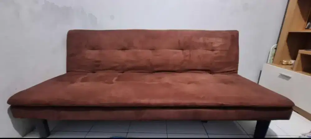 Sofa bed kondisi 90%