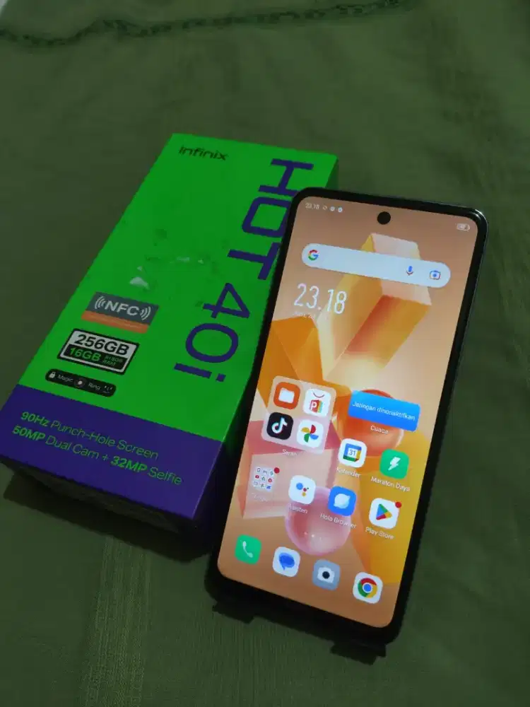 Infinix hot 40i 8/256gb