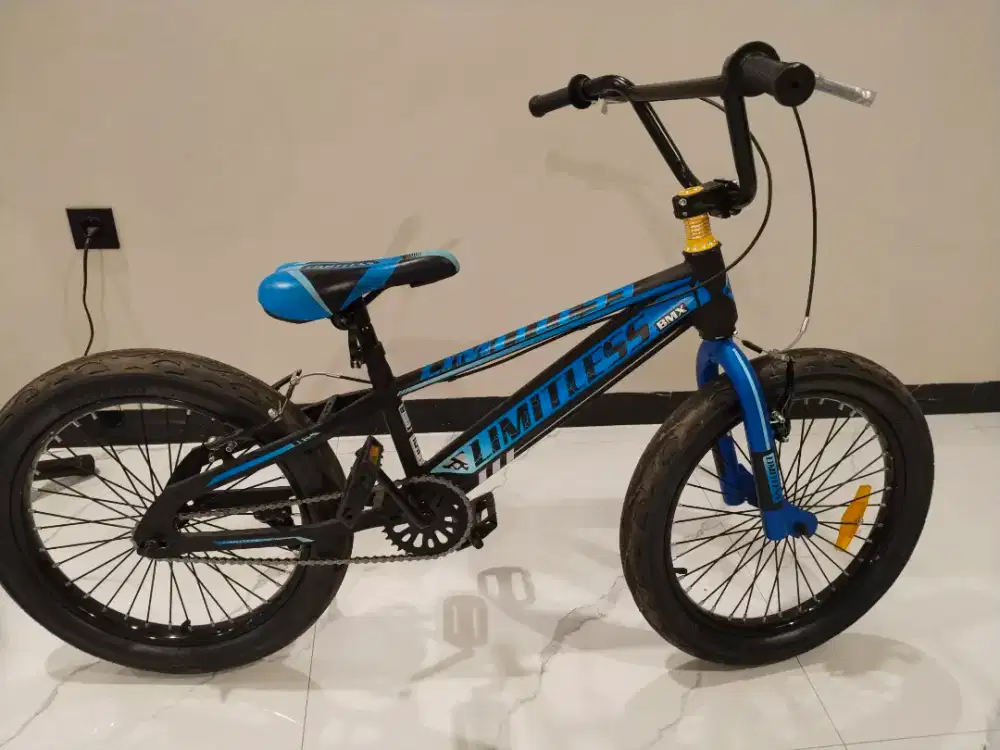 Sepeda BMX Limitless